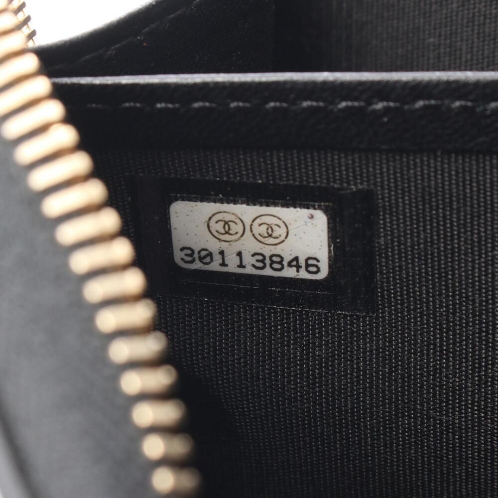 CHANEL Authentic Black Leather Wallet - Picture 5 of 7